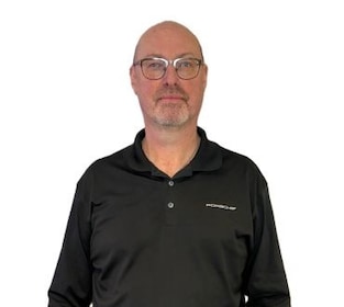 Staff member David Groves from ID_e9f05b1d3a7b