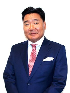 Staff member Donald Kim from ID_b4bbdb80e3e3