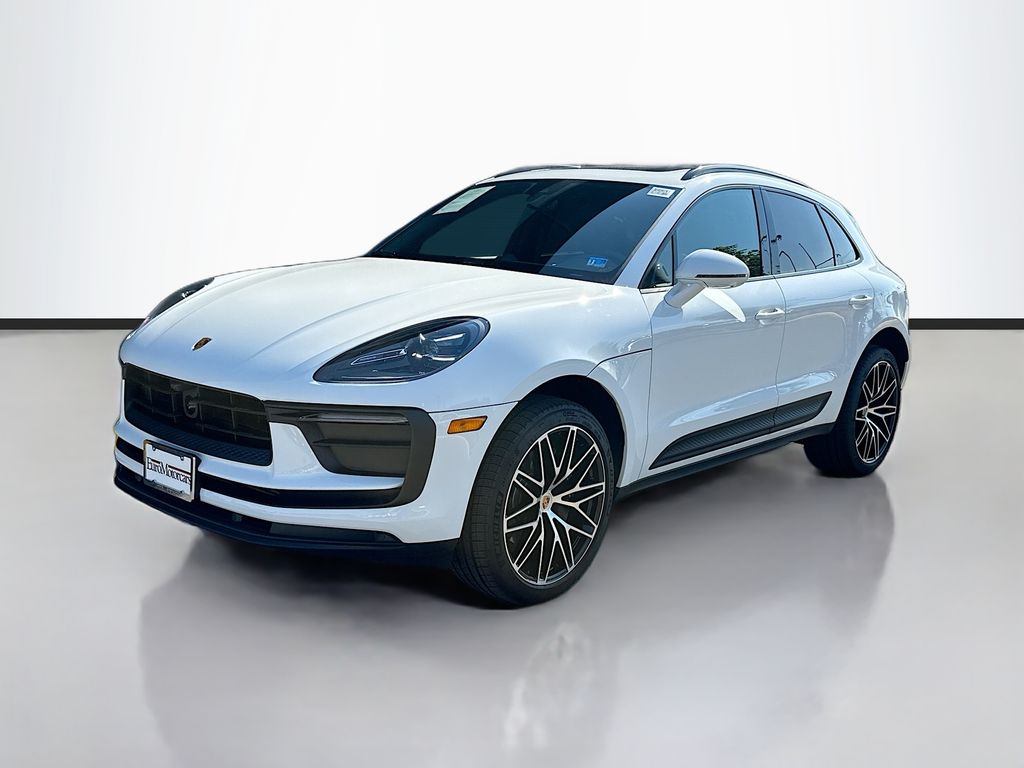 2026 Porsche Macan SUV 