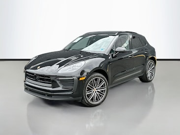 2023 Porsche Macan T SUV