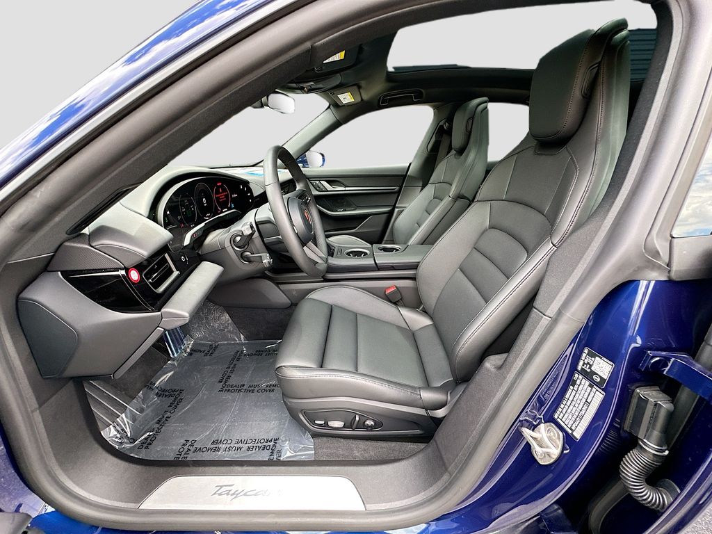 2026 Porsche Taycan Base - Photo 5