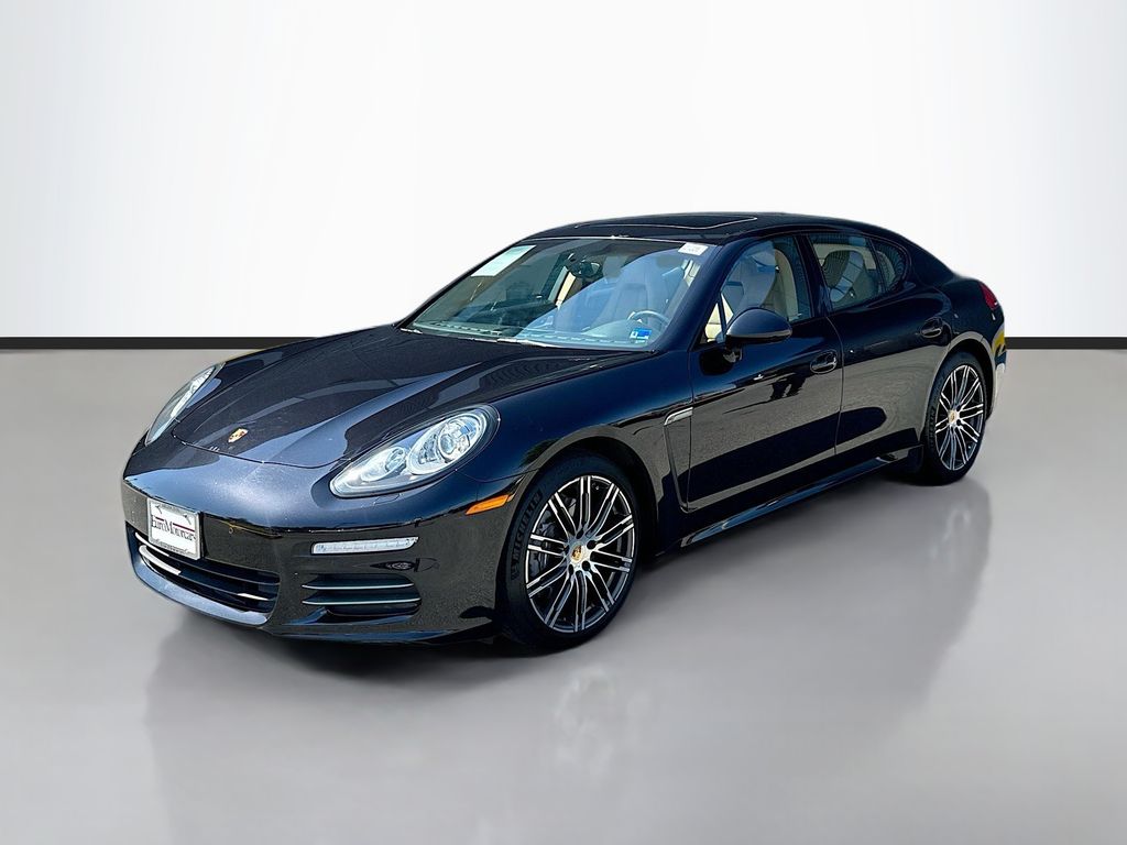 2016 Porsche Panamera Hatchback 