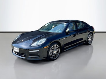 2016 Porsche Panamera 4 Hatchback