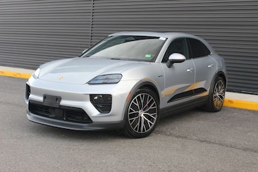 2025 Porsche Macan Electric 4S
