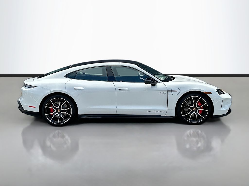 2026 Porsche Taycan S - Photo 8