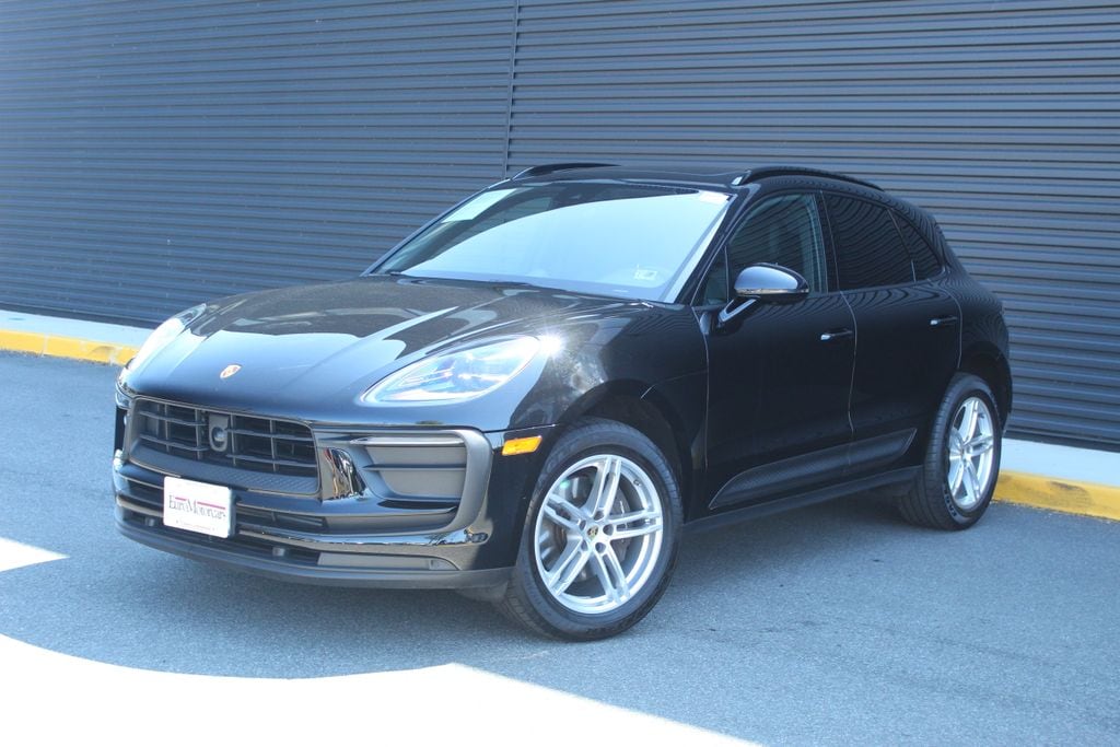 2025 Porsche Macan SUV 