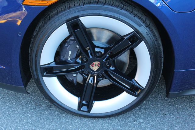 2026 Porsche Taycan Base - Photo 15