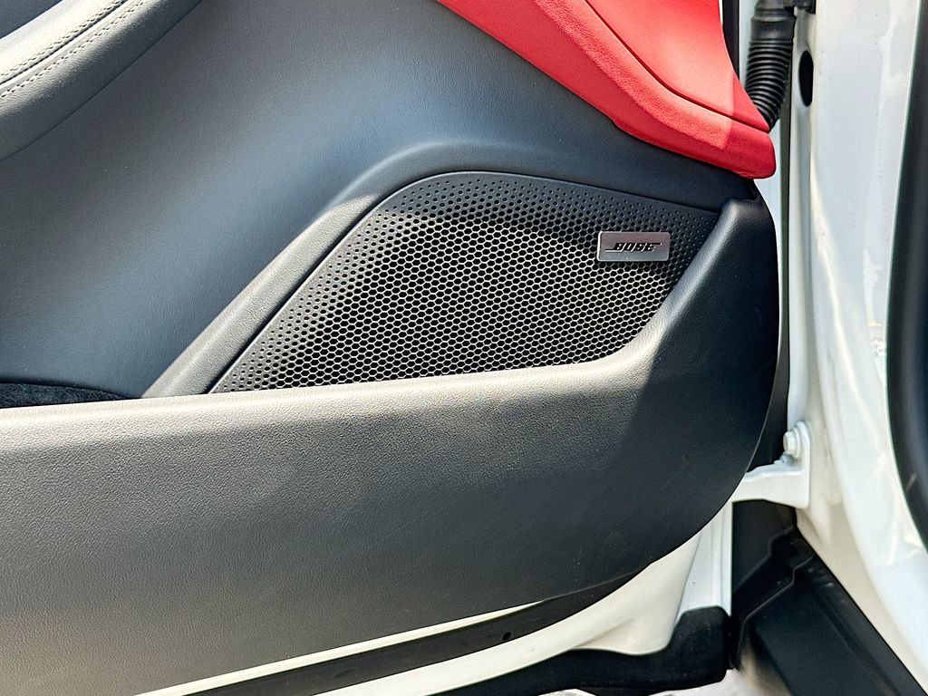 2026 Porsche Taycan S - Photo 21