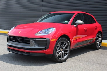 2025 Porsche Macan T