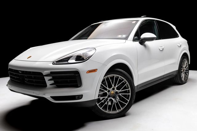 2023 Porsche Cayenne Base