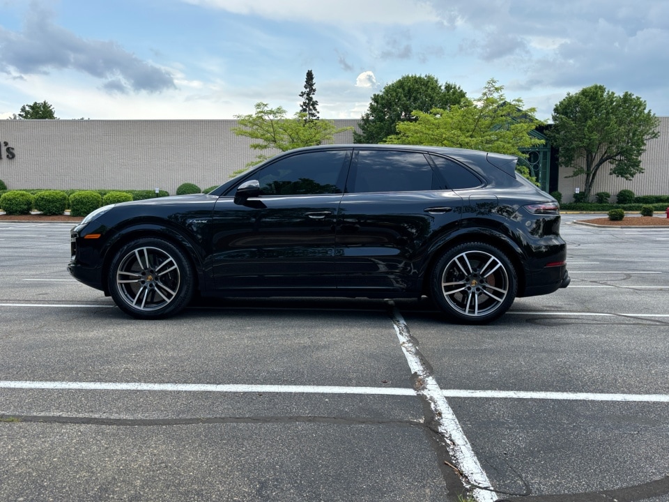 Used 2023 Porsche Cayenne Turbo S E-Hybrid with VIN WP1AH2AY6PDA22048 for sale in Asheville, NC