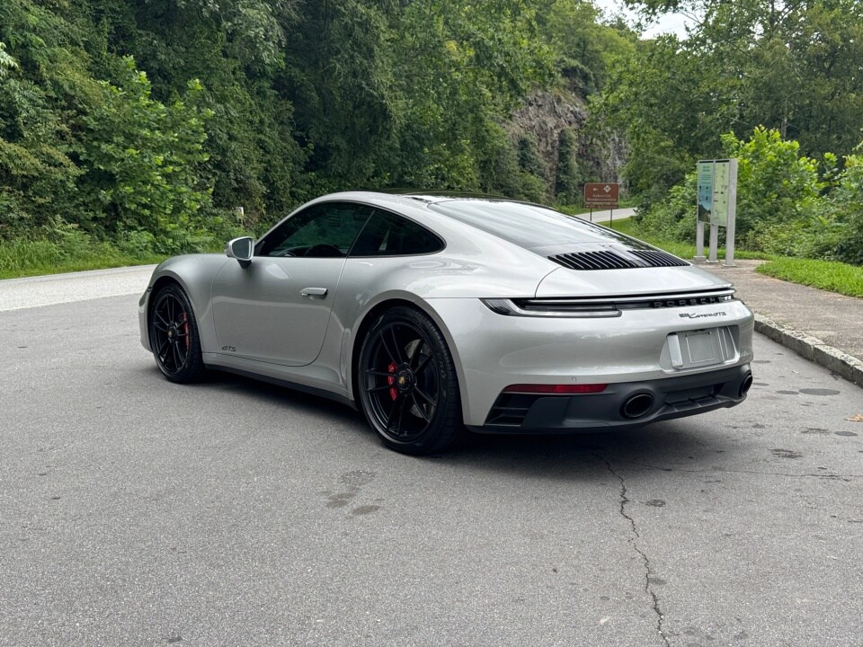 2024 Porsche 911 GTS photo 2