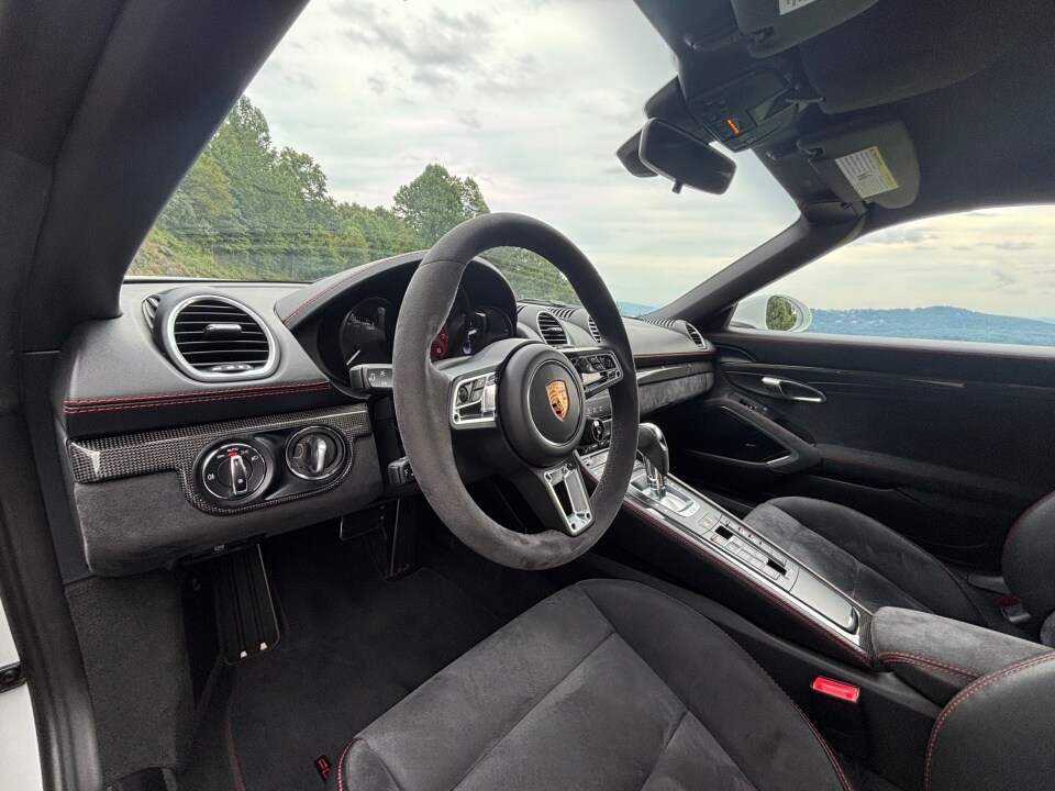 2018 Porsche Boxster GTS photo 4