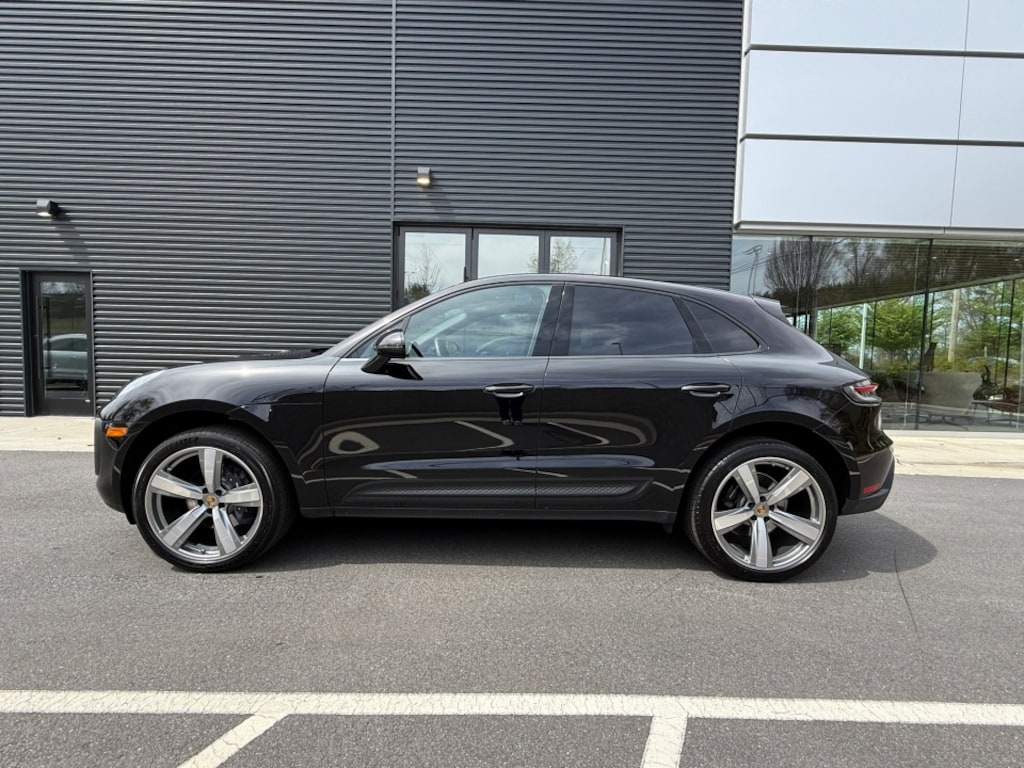 Used 2026 Porsche Macan T SUV