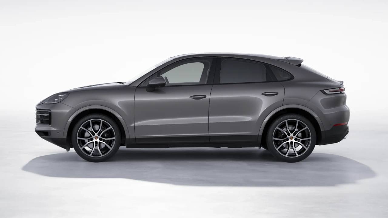 2026 Porsche Cayenne Coupe photo 2