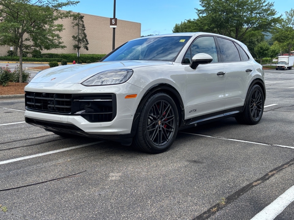 2025 Porsche Cayenne SUV 