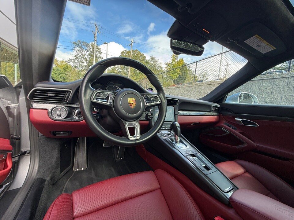 2019 Porsche 911 Turbo Coupe photo 4