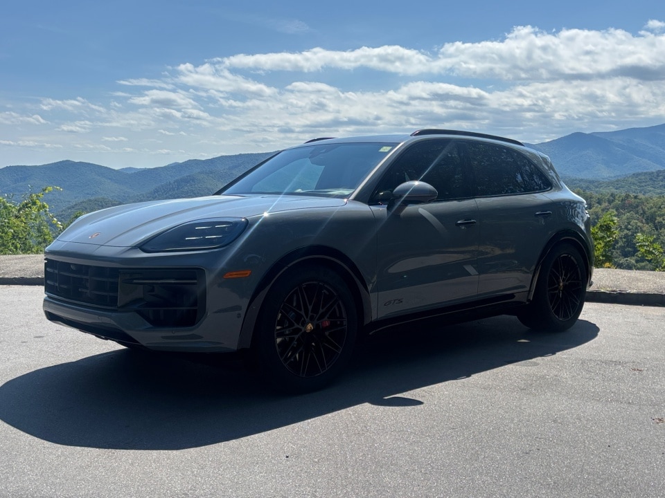 2025 Porsche Cayenne SUV 