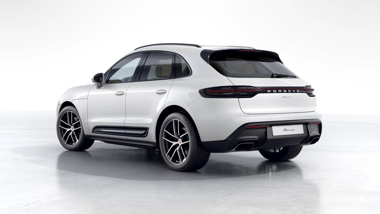 2026 Porsche Macan T photo 3