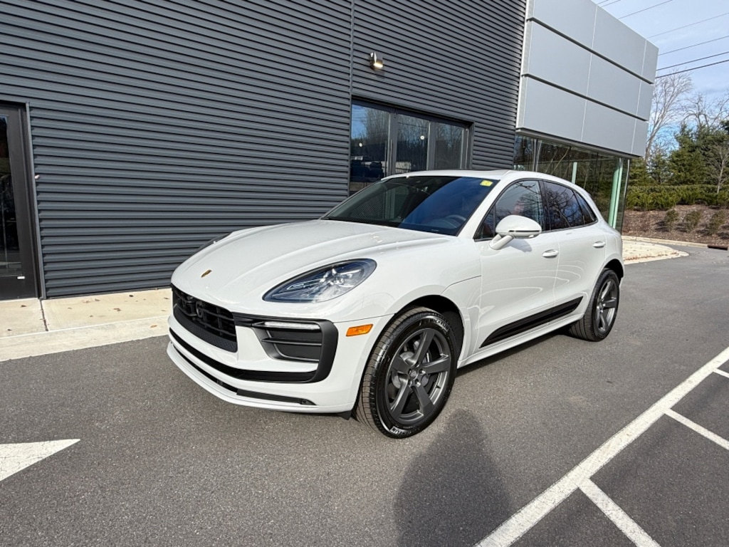 New 2026 Porsche Macan SUV