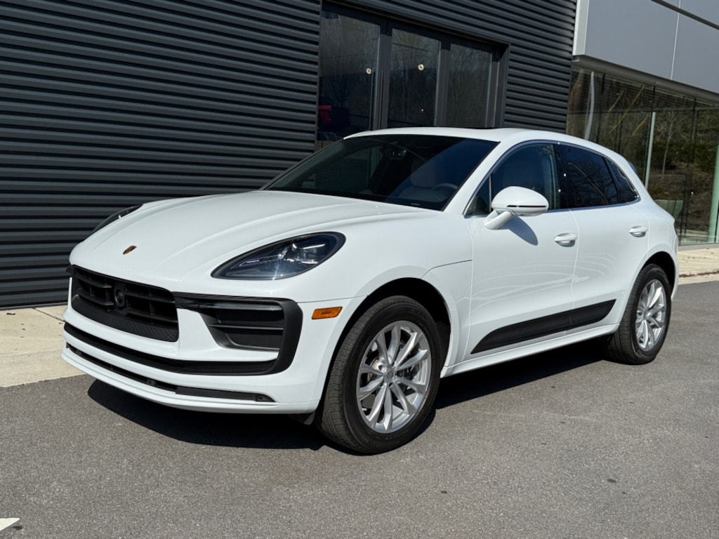 Used 2025 Porsche Macan SUV