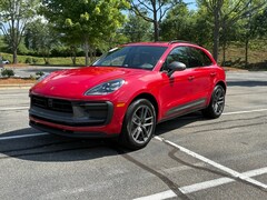 2025 Porsche Macan T SUV