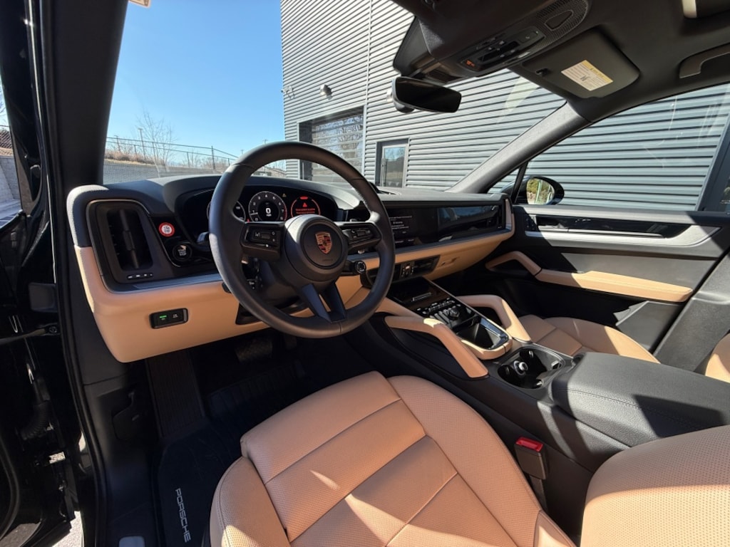 Used 2025 Porsche Cayenne SUV