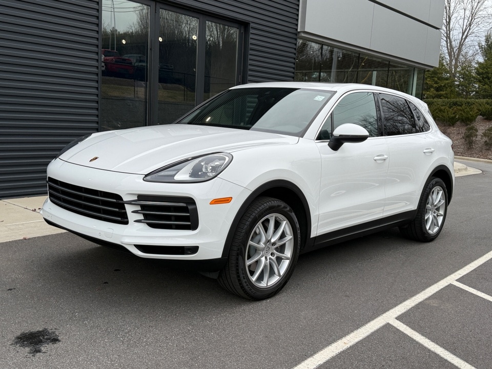 2019 Porsche Cayenne Base's photo