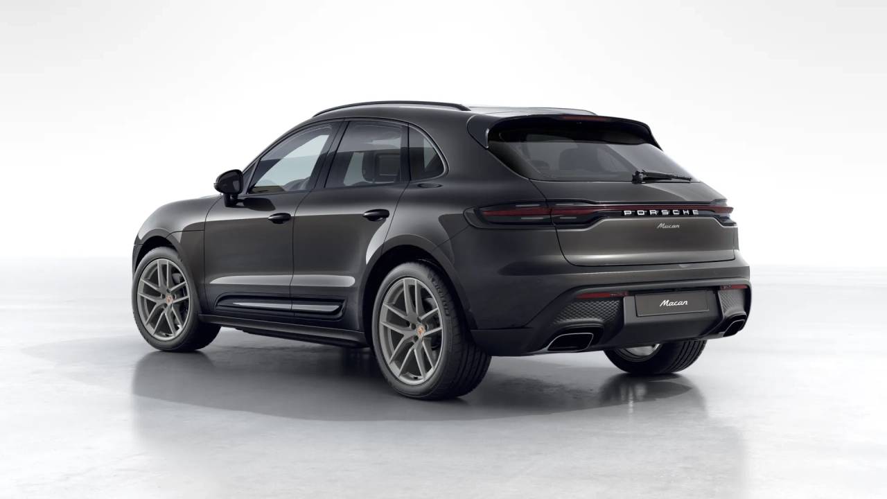 2026 Porsche Macan T photo 3