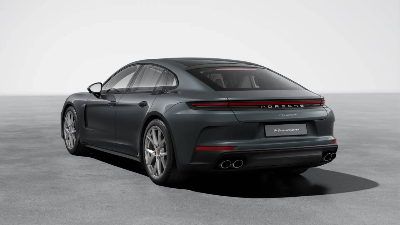 2026 Porsche Panamera 4 photo 2