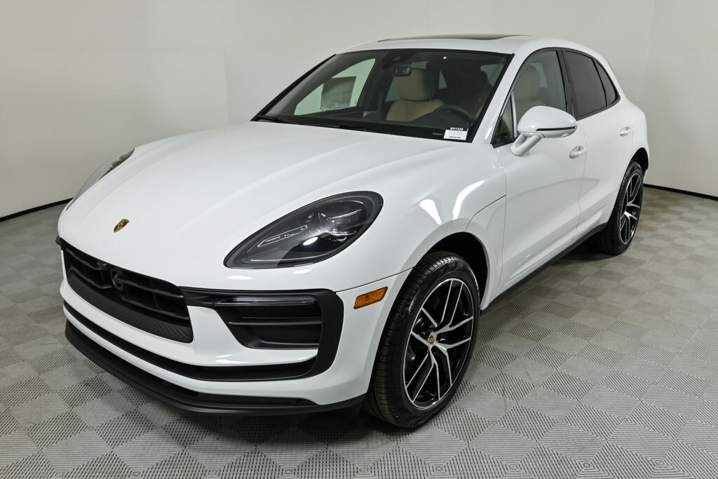 New 2026 Porsche Macan Base SUV