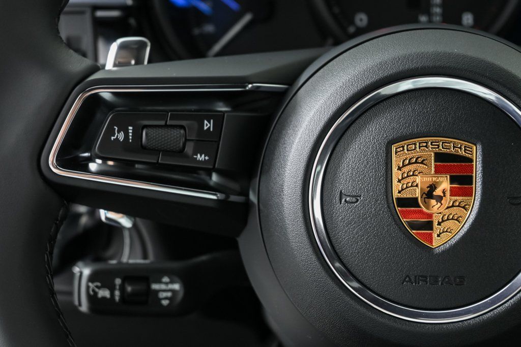 2026 Porsche Macan Base - Photo 10