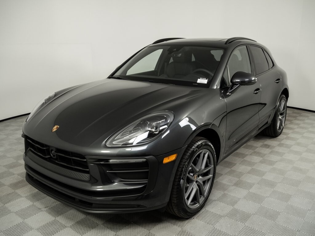 New 2026 Porsche Macan Base SUV