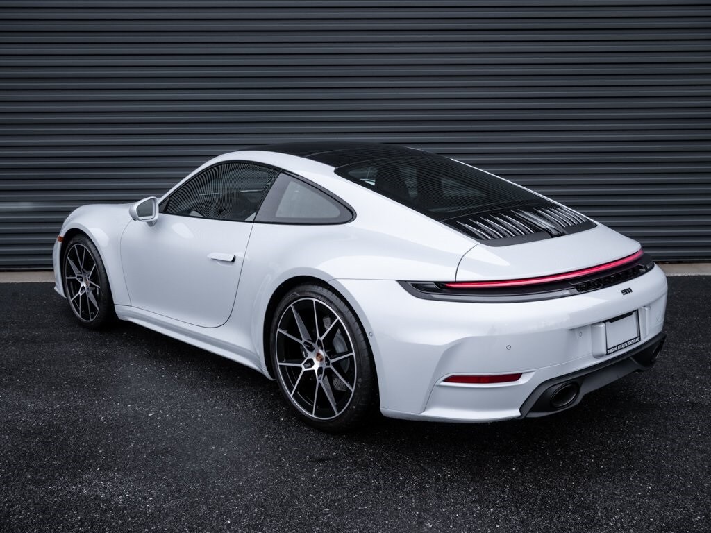 2025 Porsche 911 Coupe photo 3
