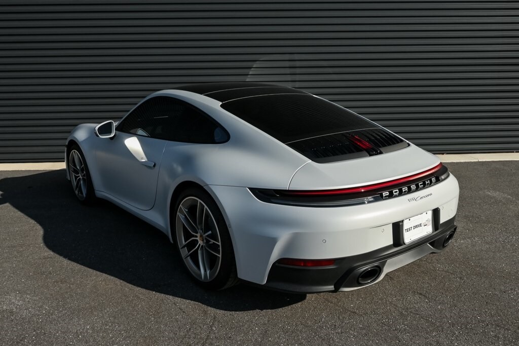 2025 Porsche 911 Coupe photo 3