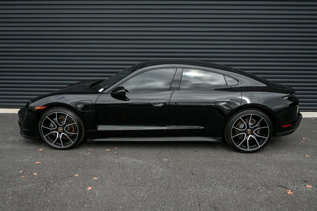 2024 Porsche Taycan Base photo 2