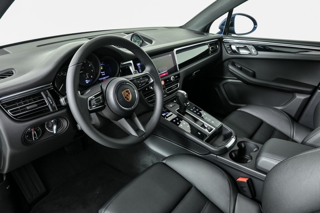 New 2026 Porsche Macan Base SUV