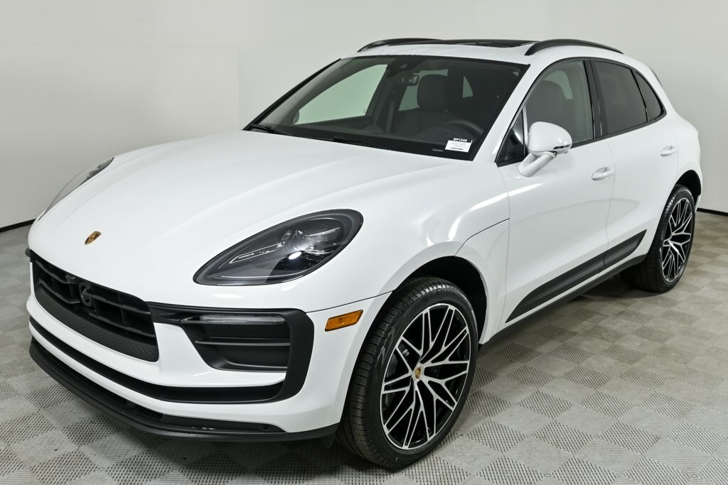 New 2026 Porsche Macan Base SUV