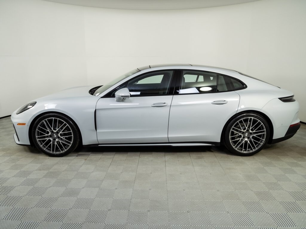 New 2026 Porsche Panamera 4 Hatchback