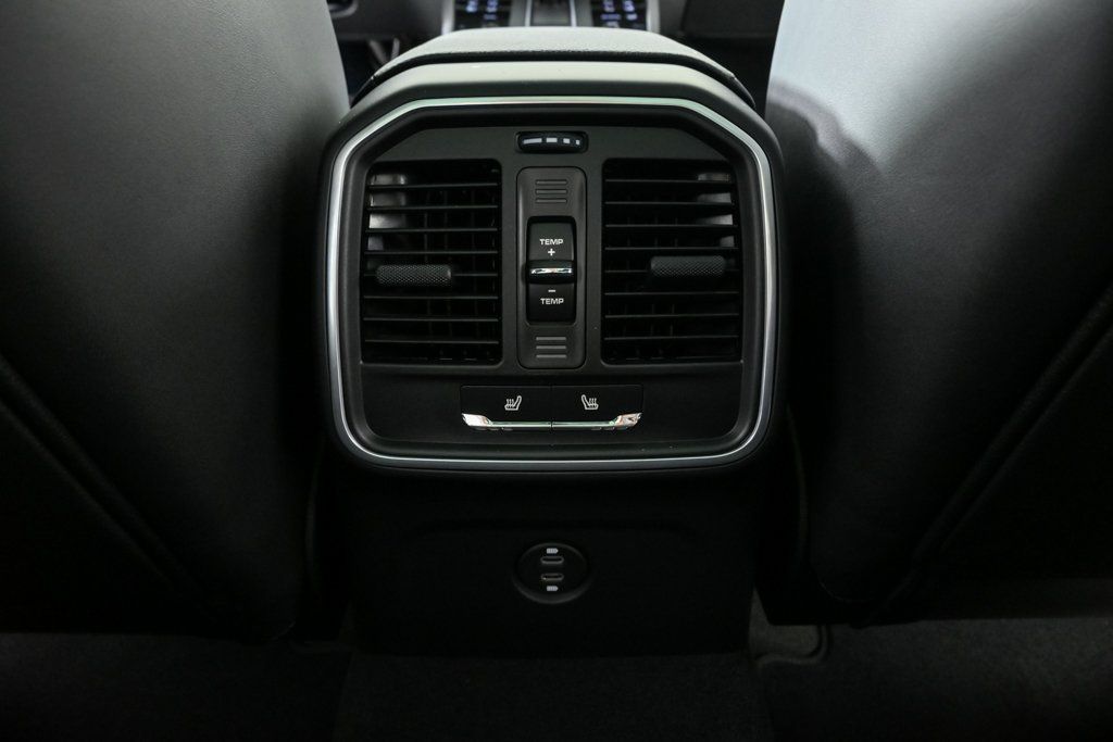 2026 Porsche Macan Base - Photo 21