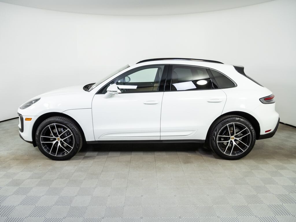 Certified 2024 Porsche Macan Base SUV