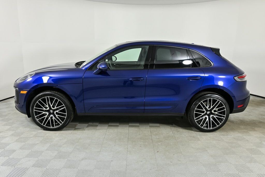 New 2026 Porsche Macan Base SUV