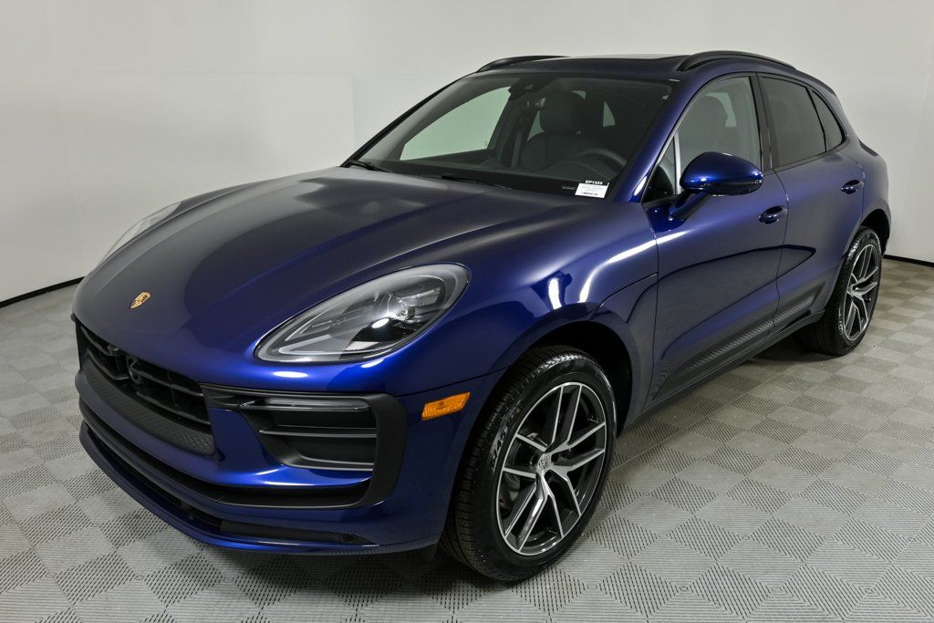 2026 Porsche Macan Base