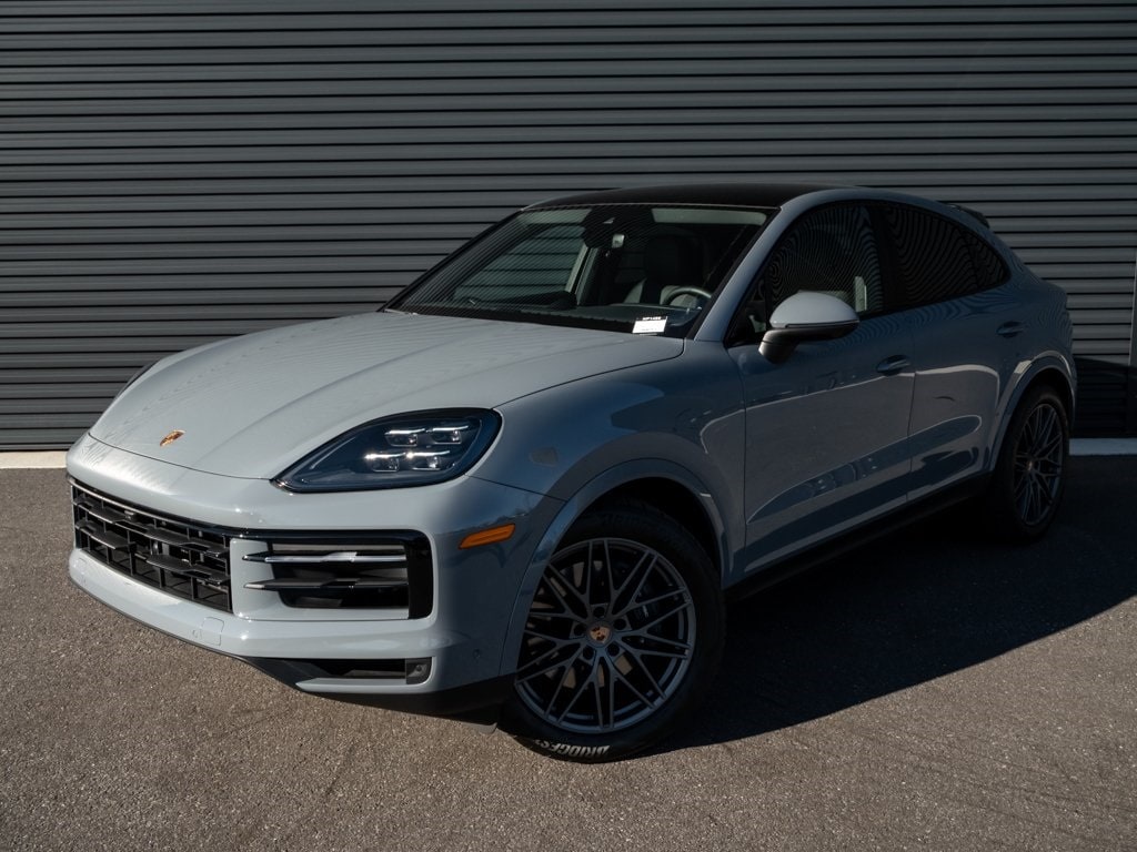 2025 Porsche Cayenne Coup Base's photo