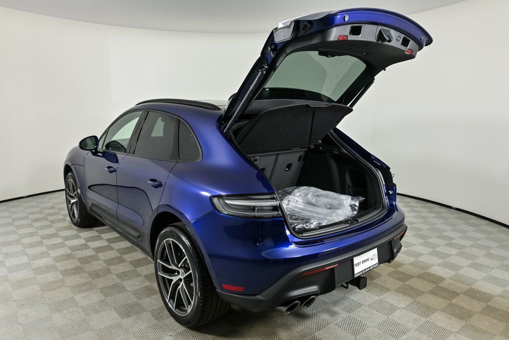2026 Porsche Macan Base - Photo 33