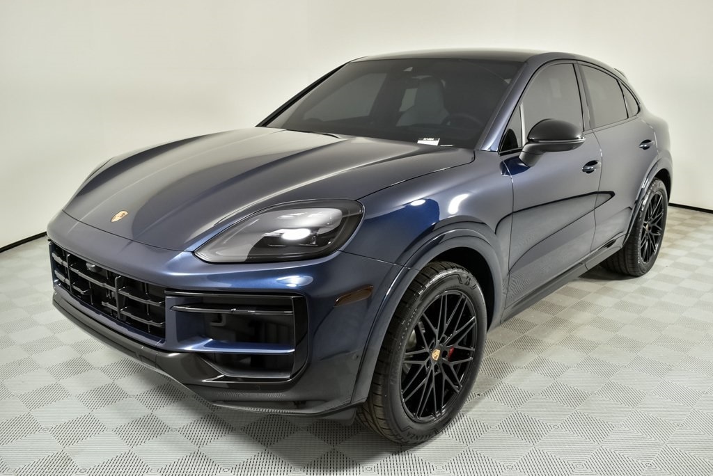 2025 Porsche Cayenne Coup S's photo