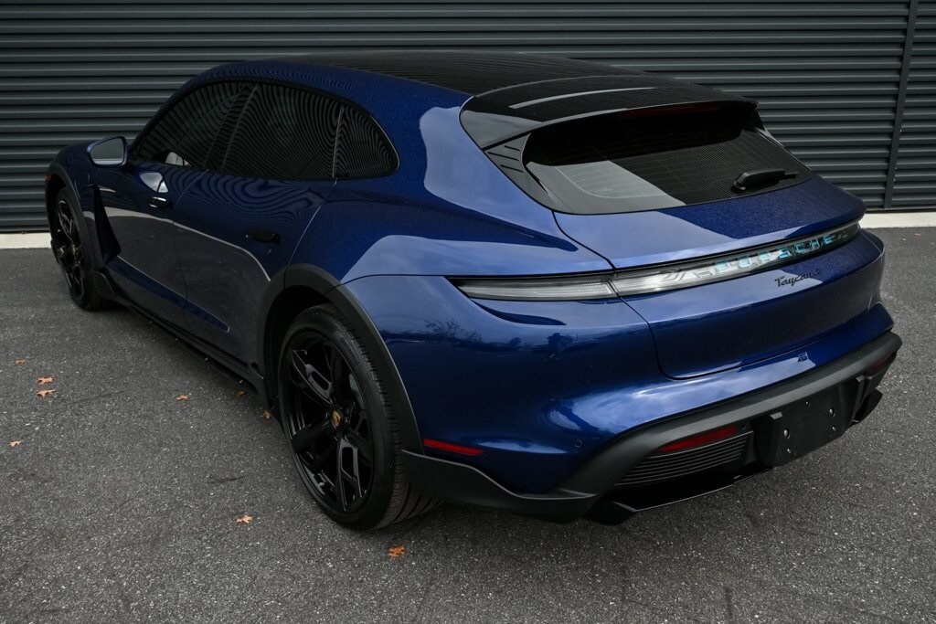 2022 Porsche Taycan Cross Turismo 4 photo 3