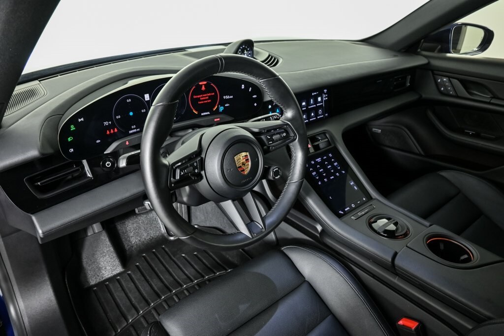 2022 Porsche Taycan Cross Turismo 4 photo 4