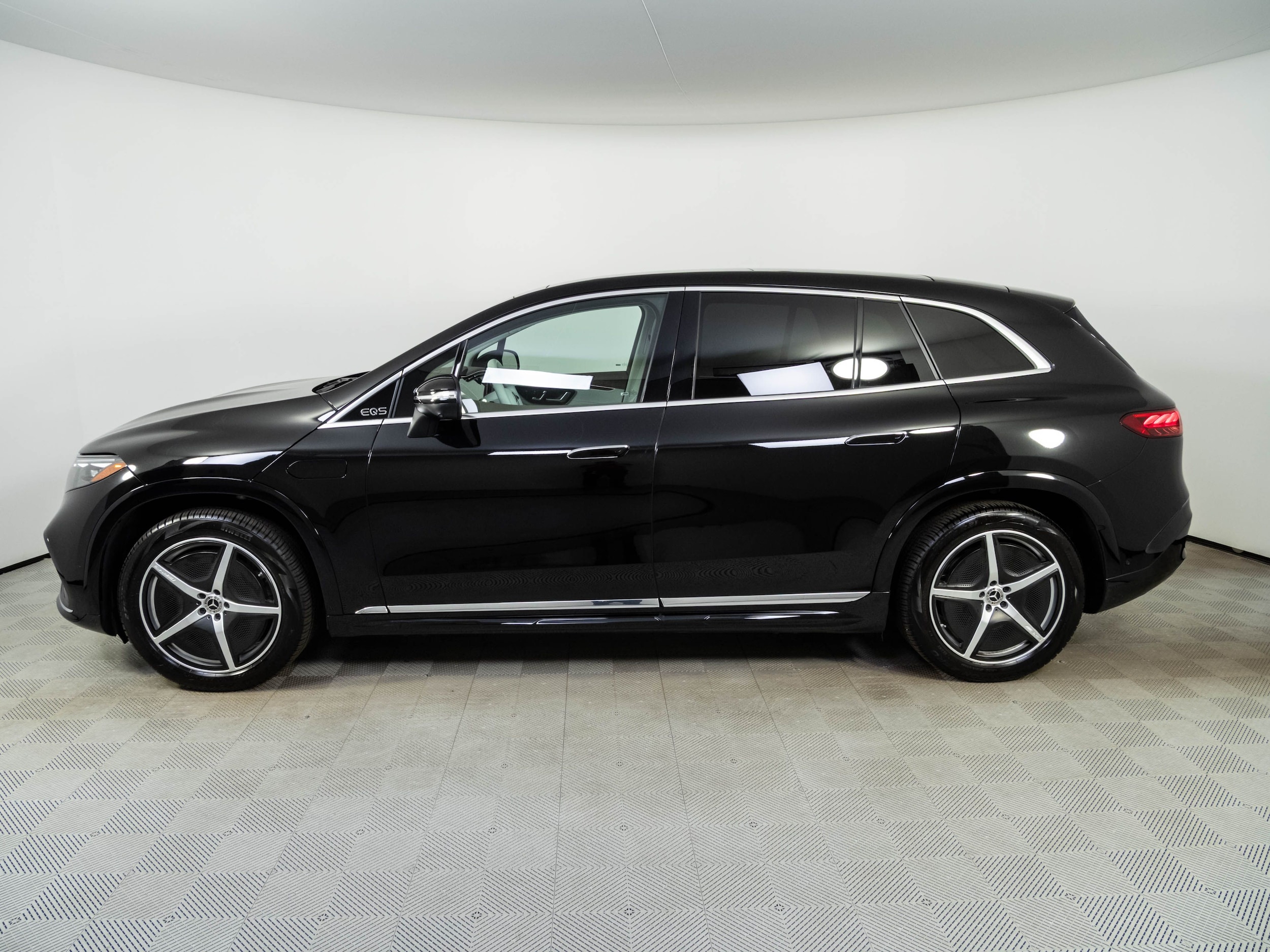 Used 2023 Mercedes-Benz EQS SUV Base with VIN 4JGDM4EB2PA001867 for sale in Atlanta, GA