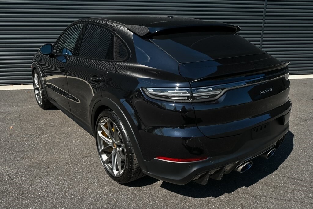 2022 Porsche Cayenne Coupe Turbo GT photo 3